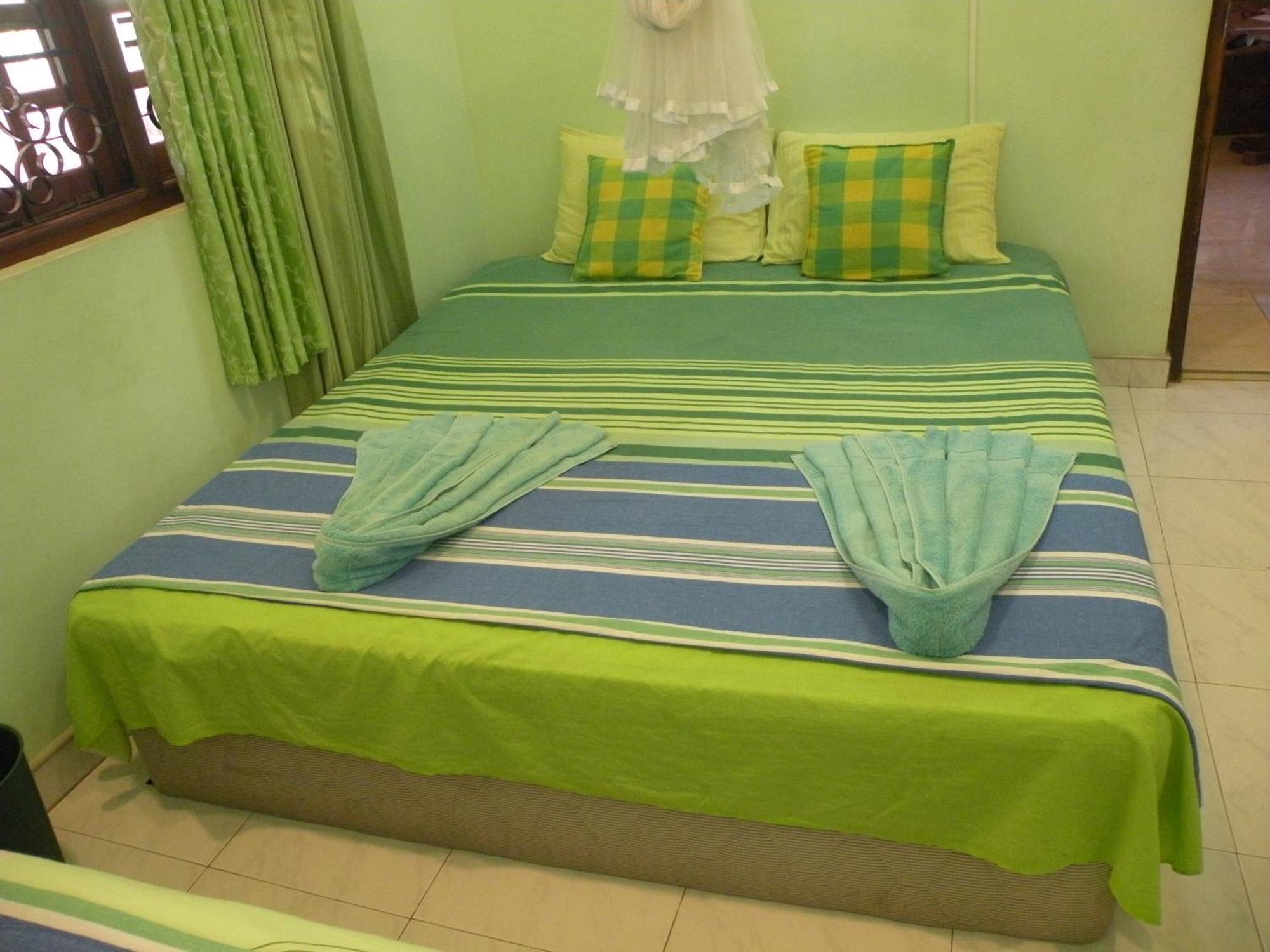 נגומבו Henderson Airport Residence מראה חיצוני תמונה
